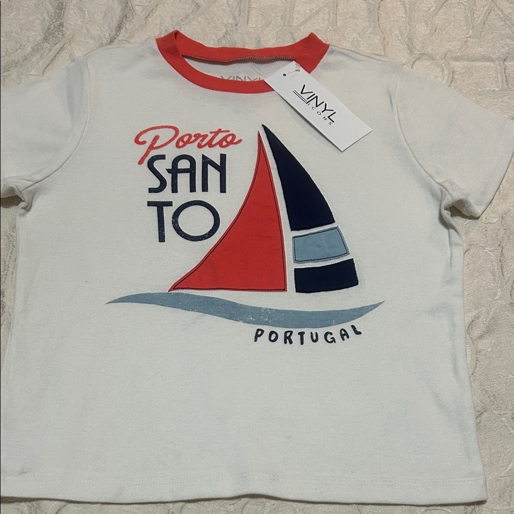 Vinyl icons White Sailboat Graphic T-Shirt Portugal M NWT